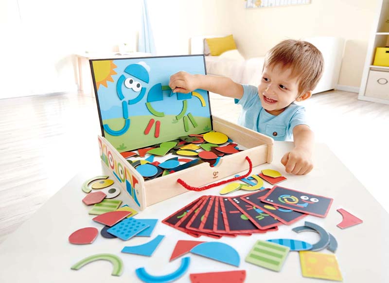 Kleur en vorm - Hape - magnetische portretten - per spel