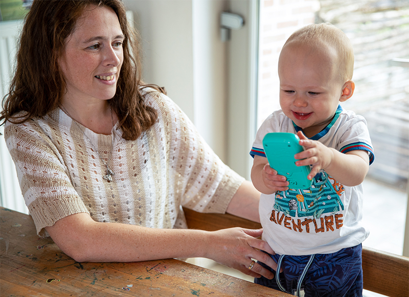 Eerste Speelgoed - Bright Stars - My First Smart Phone - per stuk