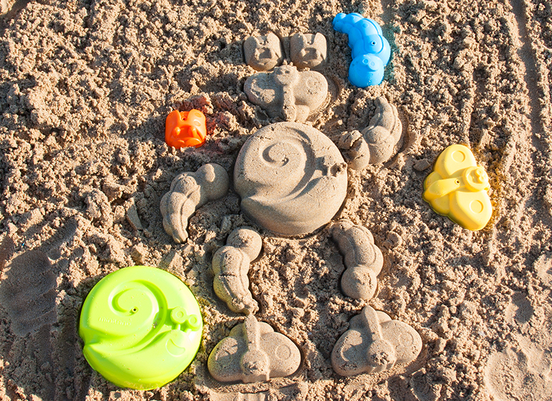 Zand - zandset - Miniland - geovormen - slak, vlinder, worm, lieveheersbeestje - set van 4