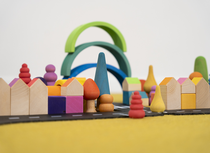 Open-ended - Ocamora - huisjes - blokken - regenboog - hout - set van 18 assorti