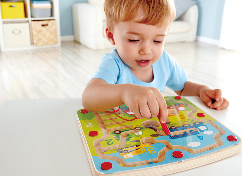 Motoriekbord - Hape Construction & Number Maze - voertuigen - magnetisch - fijne motoriek - per spel