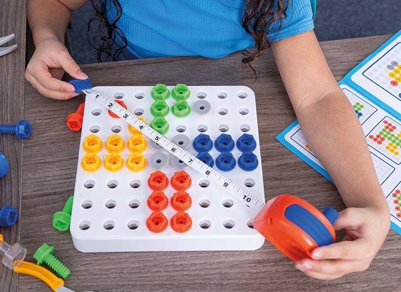 Bouwset - Educational Insights Design & Drill Toolbox - gereedschapskist - schroevenatelier - per spel