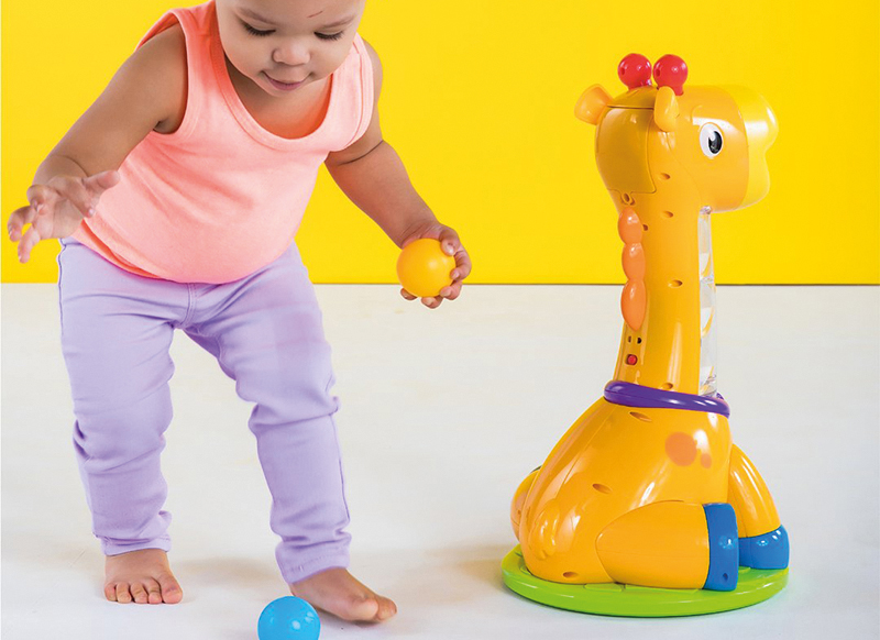 Eerste speelgoed - gekke giraf