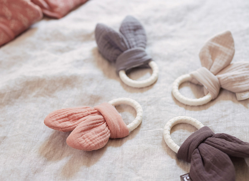 Bijtring - Jollein - siliconen bunny ears rosewood - per stuk