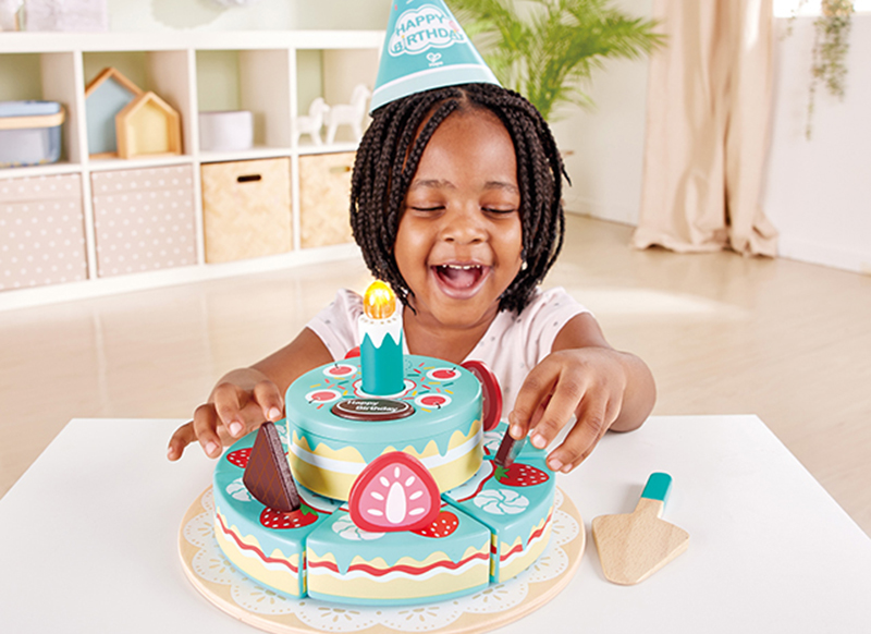 Imitatievoeding - Hape Interactive Happy Birthday Cake - verjaardagstaart - per stuk