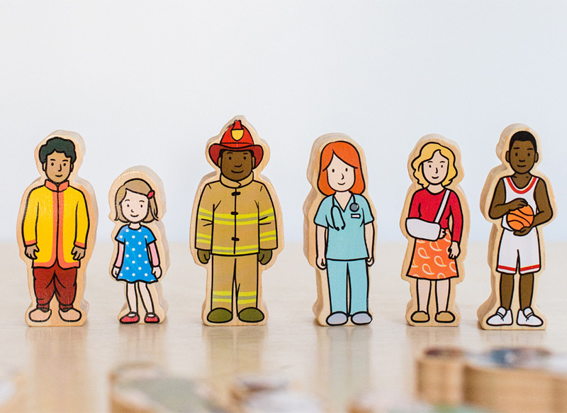 Speelgoed - figuren - Freckled Frog The Village People - mensen in het dorp - hout - set van 42
