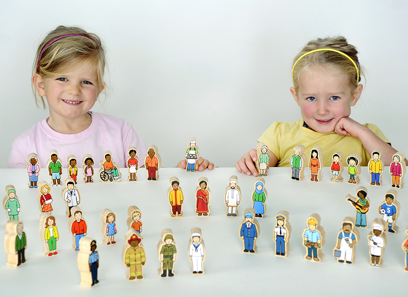 Speelgoed - figuren - Freckled Frog The Village People - mensen in het dorp - hout - set van 42