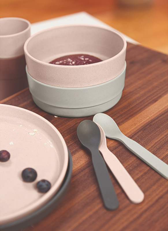 Eetgerei - bestek - Lassig - lepels - Uni - set van 4 - powder pink - leverbaar in 4 kleuren