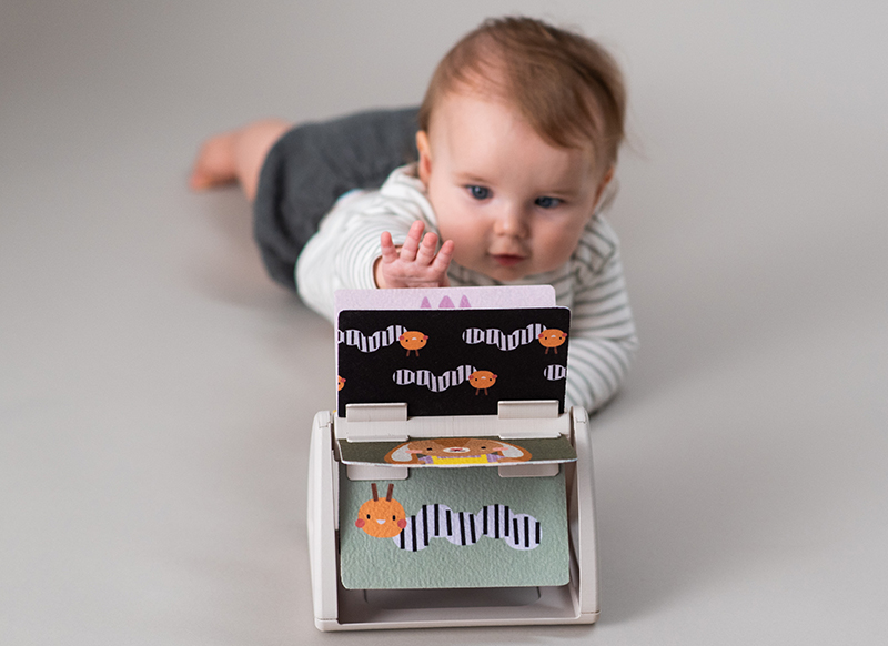 Parkspeeltje - Taf Toys - Urban Garden tummy-time spinning book - per stuk