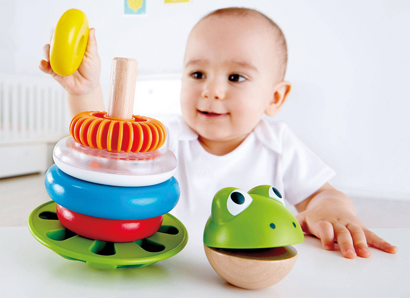 Eerste speelgoed - Hape - mr frog stapelringen