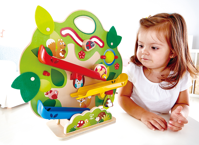 Eerste speelgoed - eerste knikkerbaan - Hape - nutty eekhoornbaan - Hape
