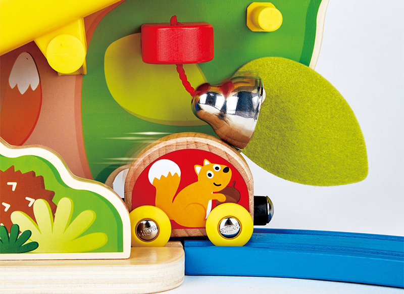 Eerste speelgoed - eerste knikkerbaan - Hape - nutty eekhoornbaan - Hape
