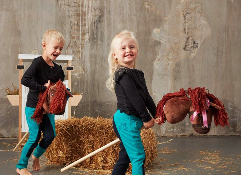 Stokpaardjes - By Astrup - stokpaard bruintje - per stuk