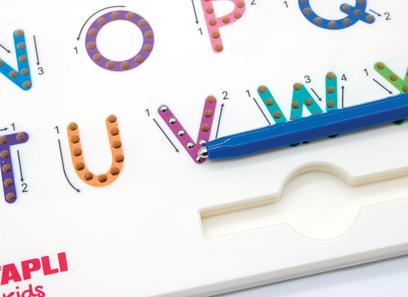 Schrijfspoor - tekenbord - hoofdletters - magnetische pen - fijne motoriek - per stuk