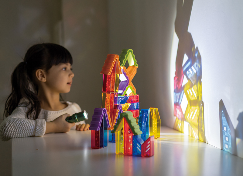 Bouwset - vormen - Weplay Crystal Village - transparante kleurenstad - met opdrachtkaarten - per set