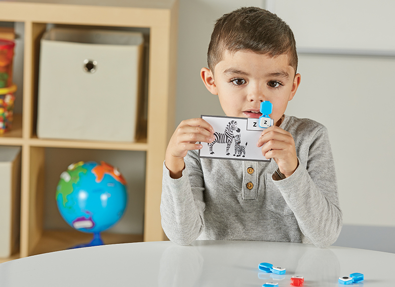 Spel - taalspel - hand2mind Learn My Letters Fine Motor Clips  - set van 45