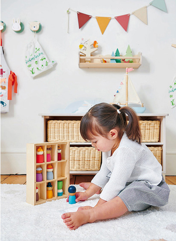 Speelgoedfiguren - Tender Leaf Preschool - hotelgasten - set van 9