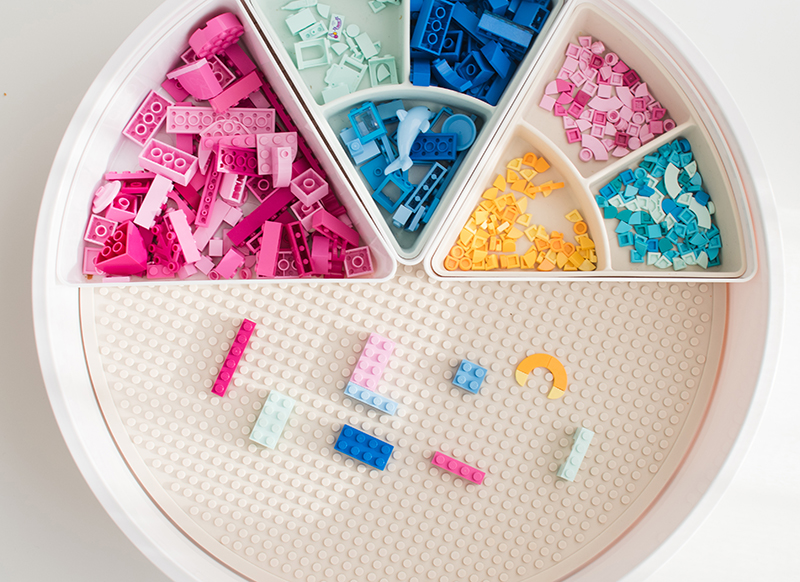 Open-ended - oprolbare bouwplaat - Inspire My Play - PlayTRAY - Building Block Mat - stone - accessoire - per stuk