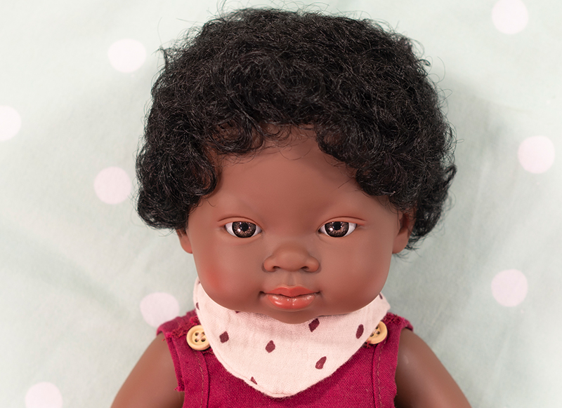Poppen - babypop - Miniland Baby Doll - met haar - 38 cm - jongen - afrikaans - per stuk