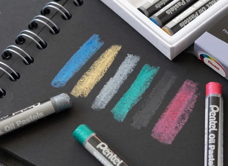 Waskrijt - oliepastels - Pentel - metallic en fluo kleuren - set van 12 assorti