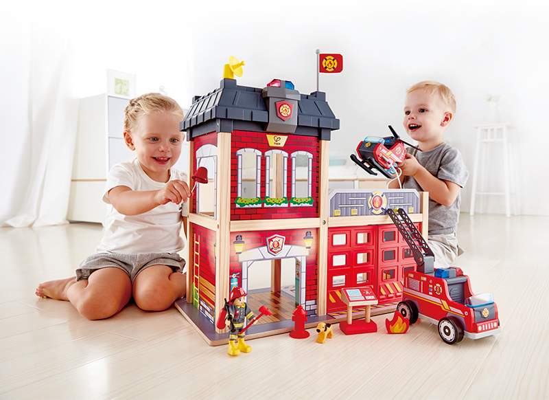 Speelgoed brandweerkazerne - Hape - hout - per set