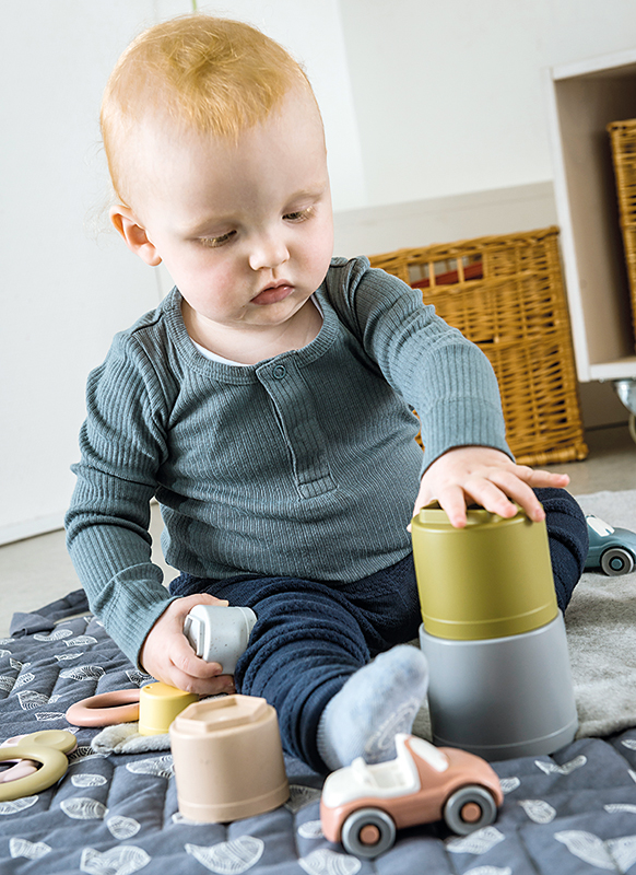 Eerste speelgoed - stapelen - Dantoy - stapelbekers - tiny bio - 7 potjes