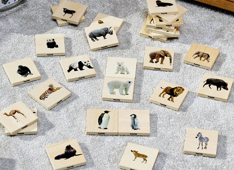 Puzzel - evolutiepuzzel - tickit Wild Animal Family Match - wilde dieren - 7 cm - hout - vierkant - per stuk